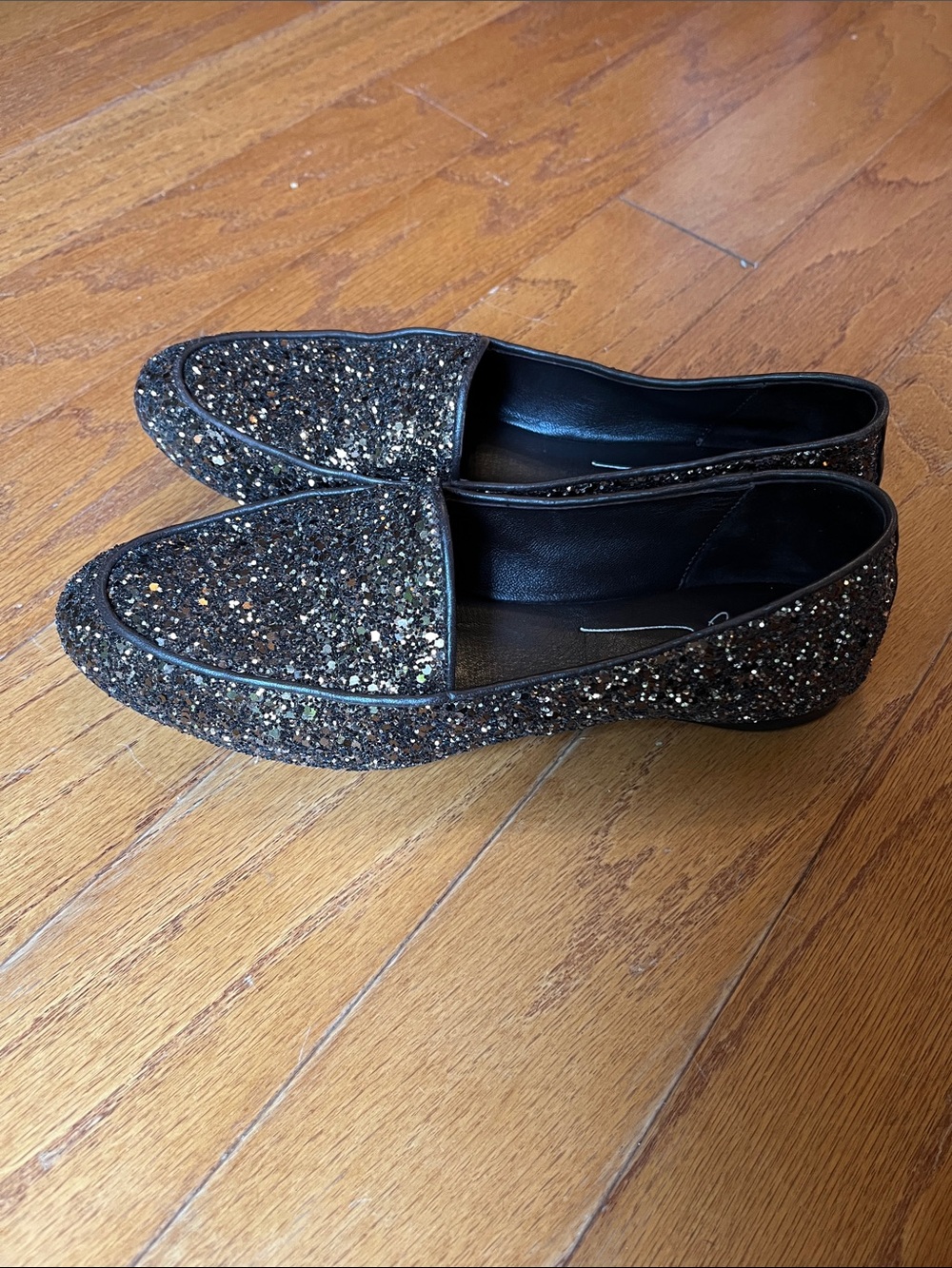Donald J Pliner glitter sparkle flats
